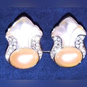 YSL 🇫🇷 Cabochon Pearl (faux) French Clip Silver Plated Earrings🇫🇷